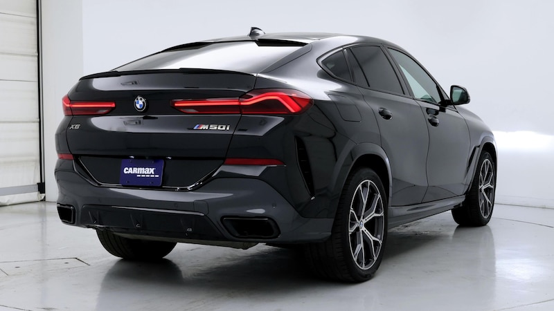 2022 BMW X6 M50i 8