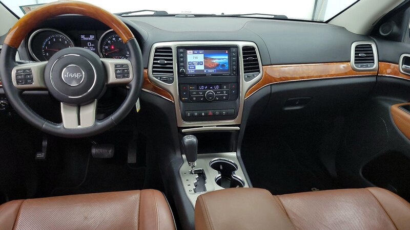 2013 Jeep Grand Cherokee Overland 9