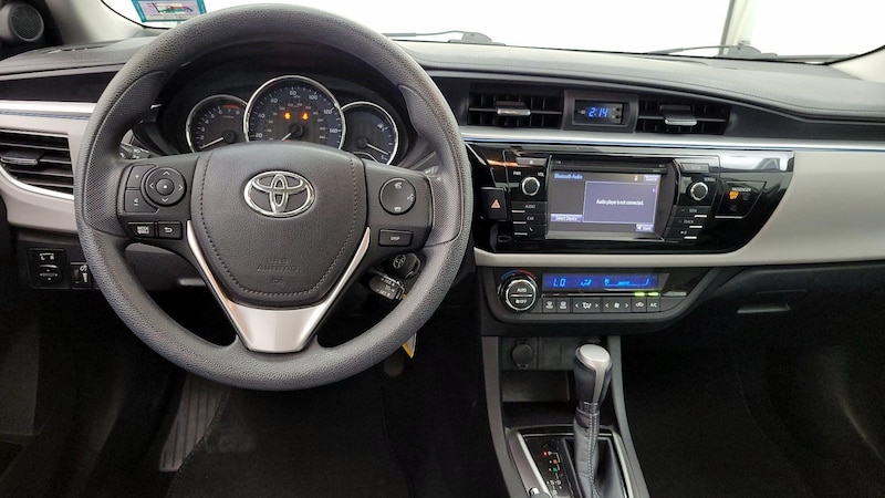 2016 Toyota Corolla LE 10