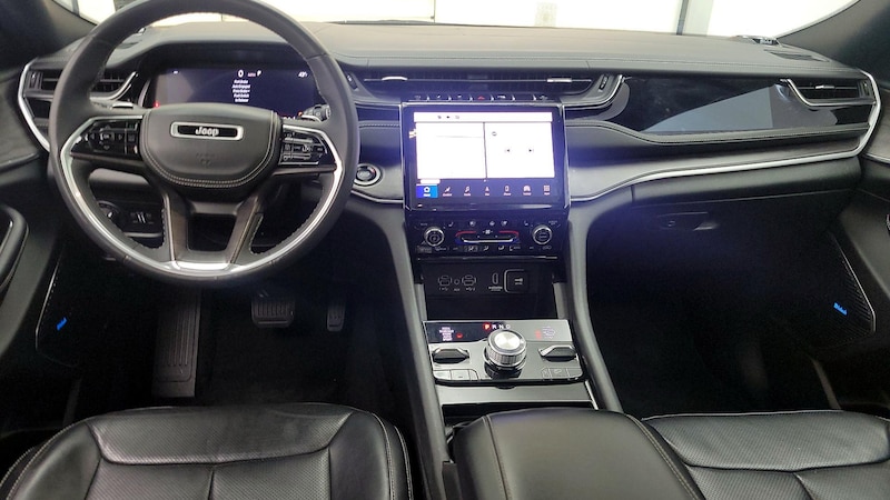 2023 Jeep Grand Cherokee L Overland 9