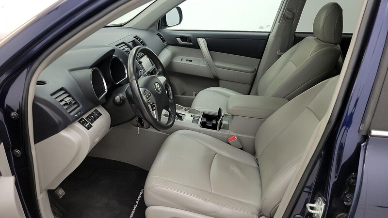 2013 Toyota Highlander SE 11