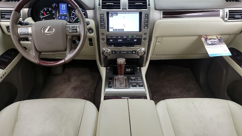 2016 Lexus GX 460 Luxury 9