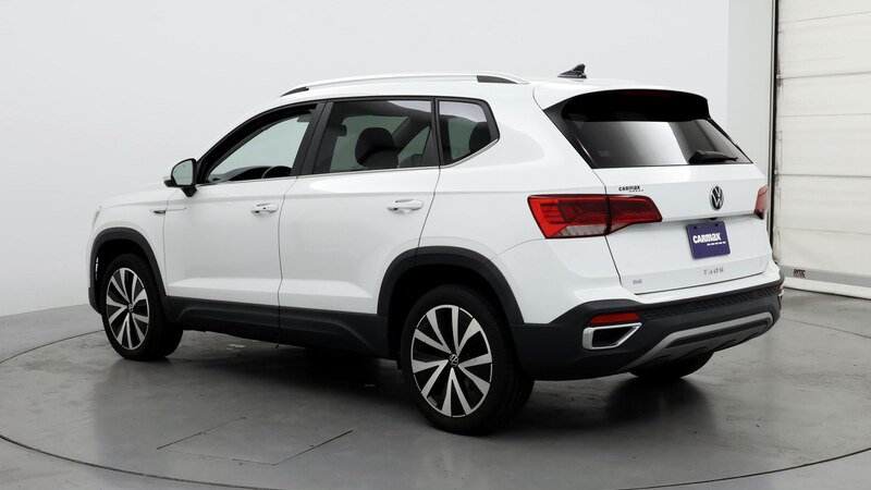 2022 Volkswagen Taos SE 2