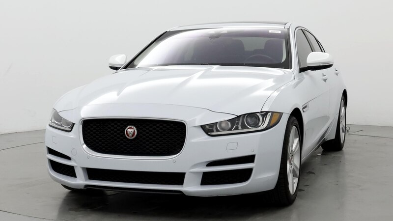 2017 Jaguar XE Prestige 4