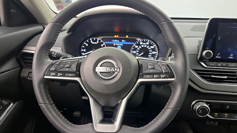 2023 Nissan Altima SR 10