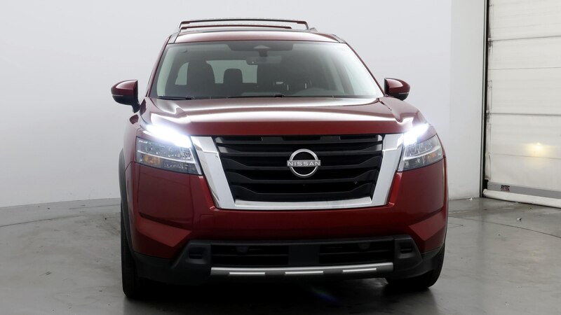 2023 Nissan Pathfinder SL 5