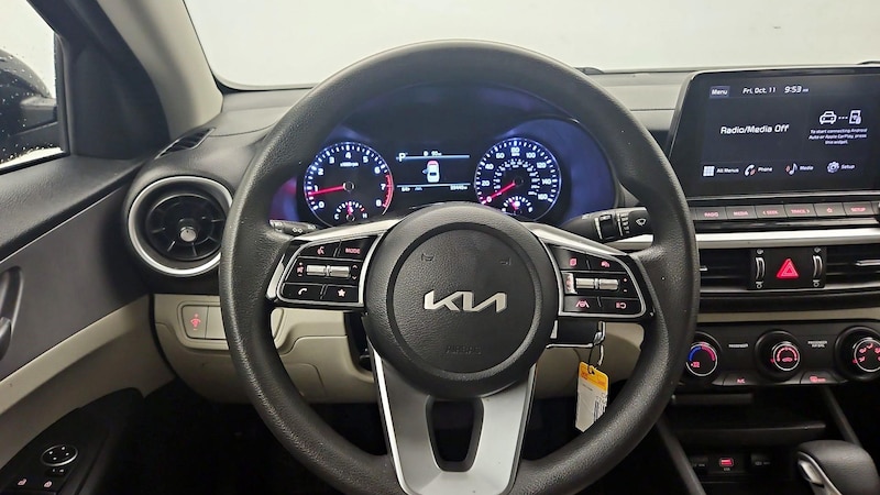 2023 Kia Forte LXS 10