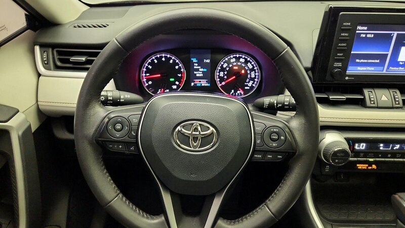 2021 Toyota RAV4 XLE Premium 10