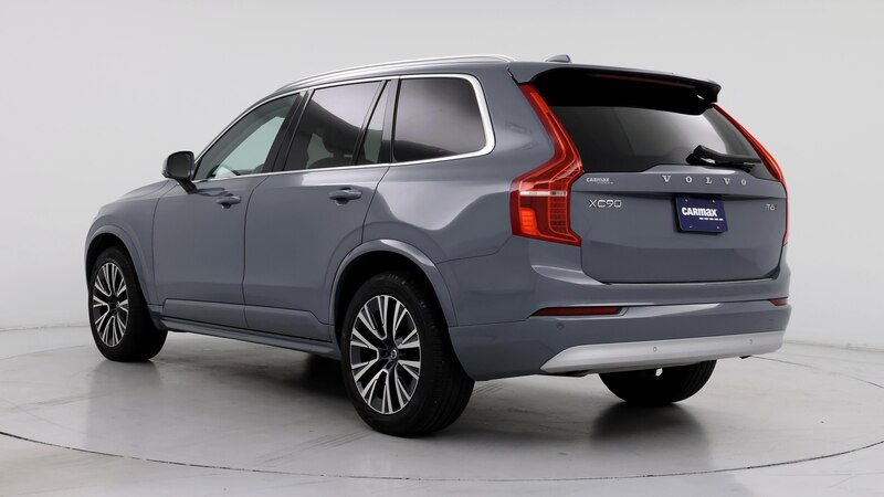 2022 Volvo XC90 T6 Momentum 2