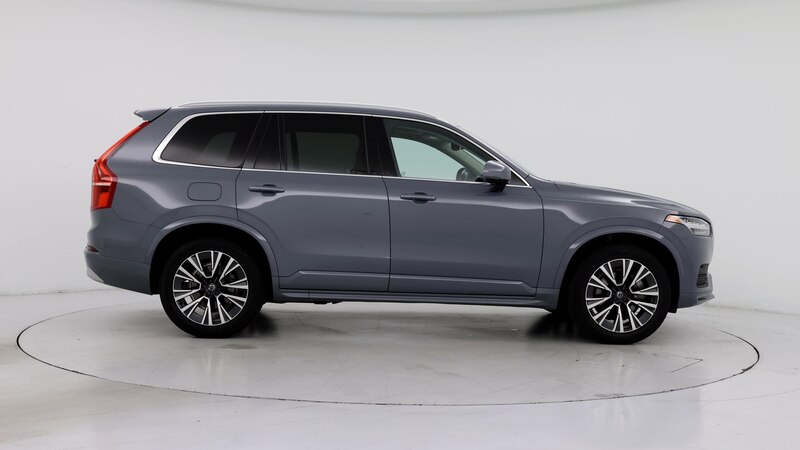 2022 Volvo XC90 T6 Momentum 7