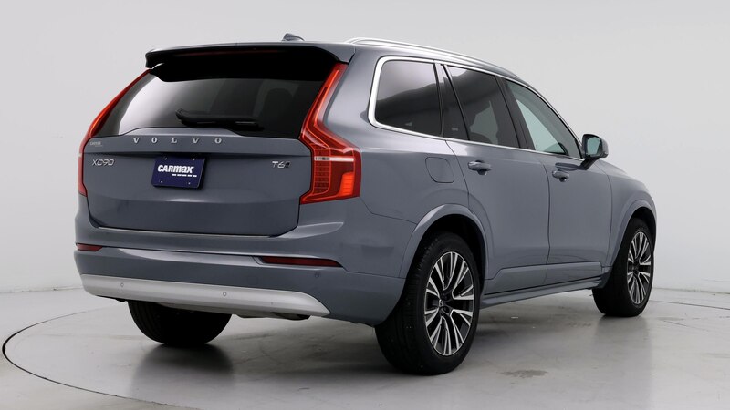 2022 Volvo XC90 T6 Momentum 8