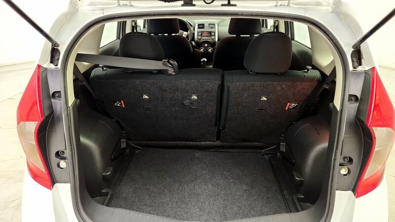 2014 Nissan Versa Note SV 19