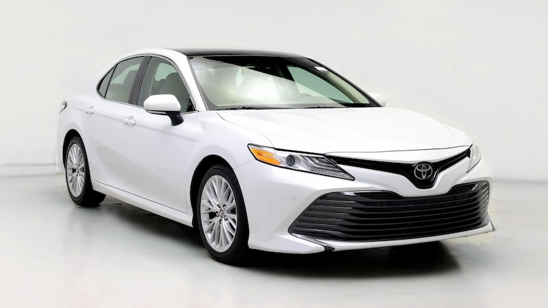 2018 Toyota Camry XLE Hero Image