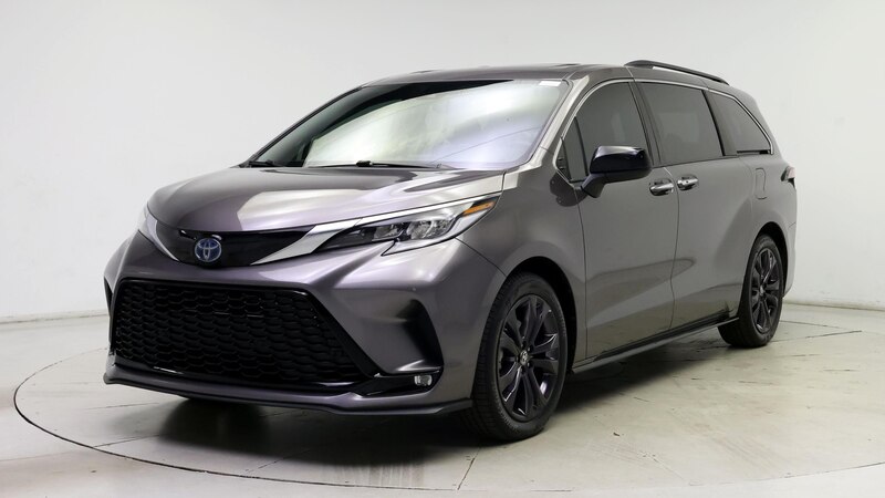 2022 Toyota Sienna XSE 4