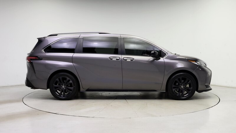 2022 Toyota Sienna XSE 7