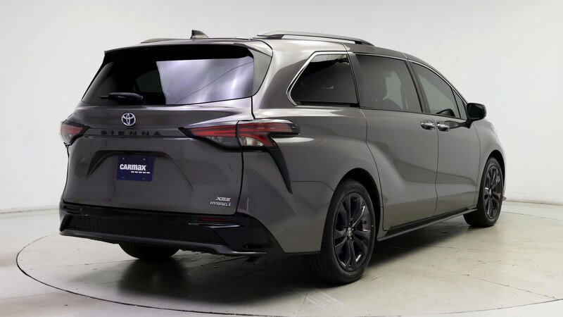 2022 Toyota Sienna XSE 8