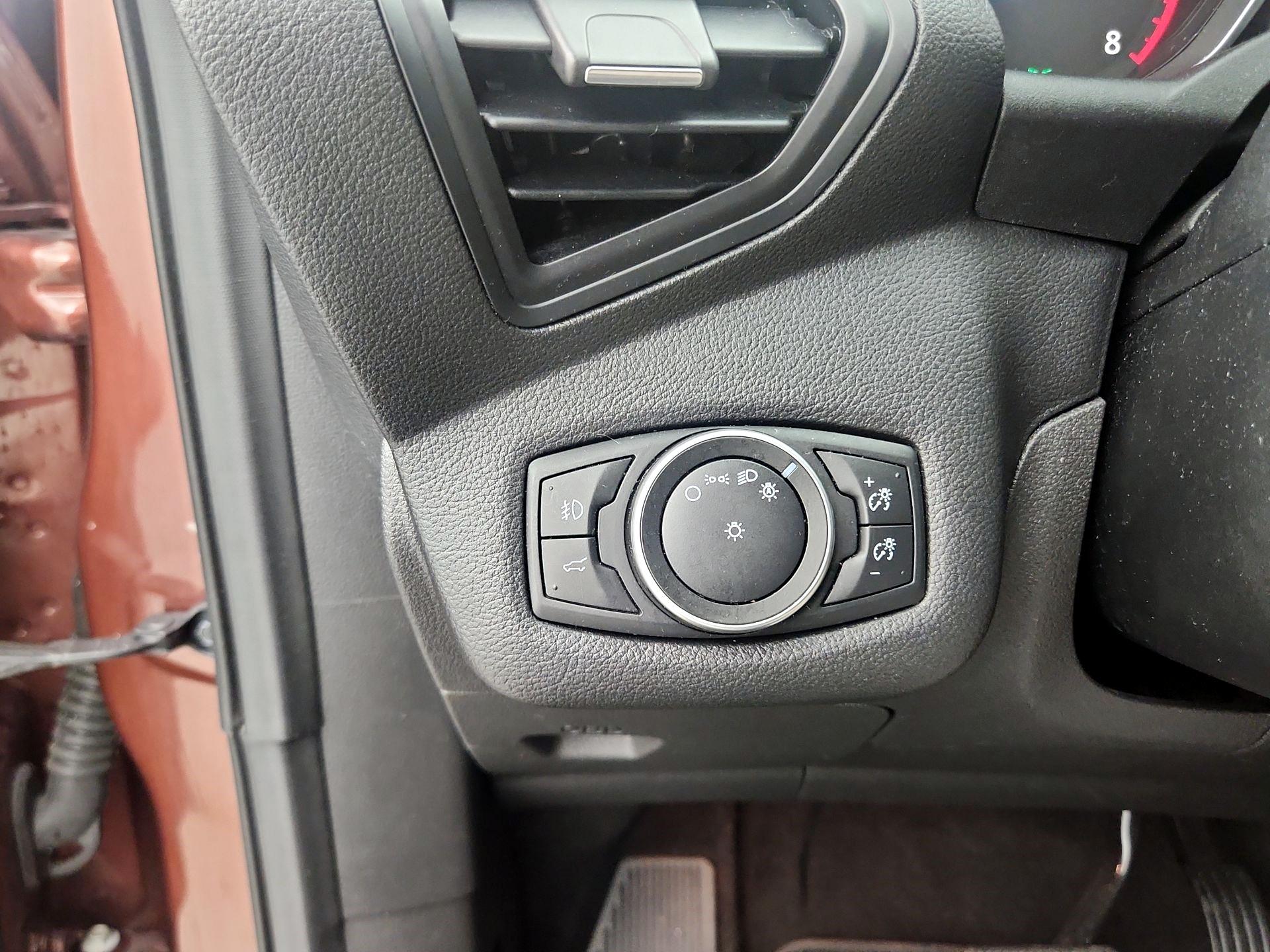 Thumbnail: 2018 Ford Escape - 13