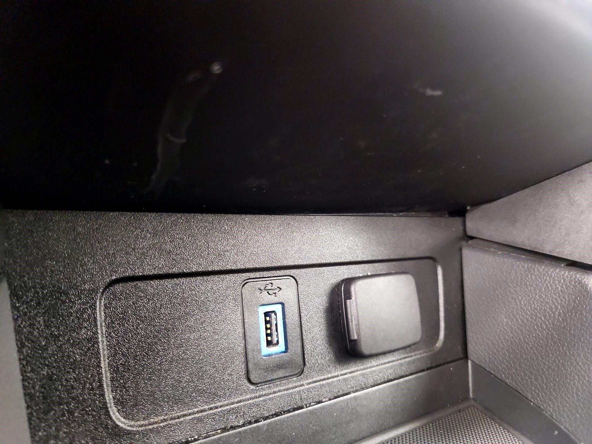 Thumbnail: 2018 Ford Escape - 18