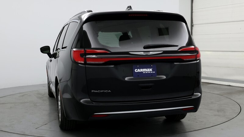 2022 Chrysler Pacifica Touring L 6