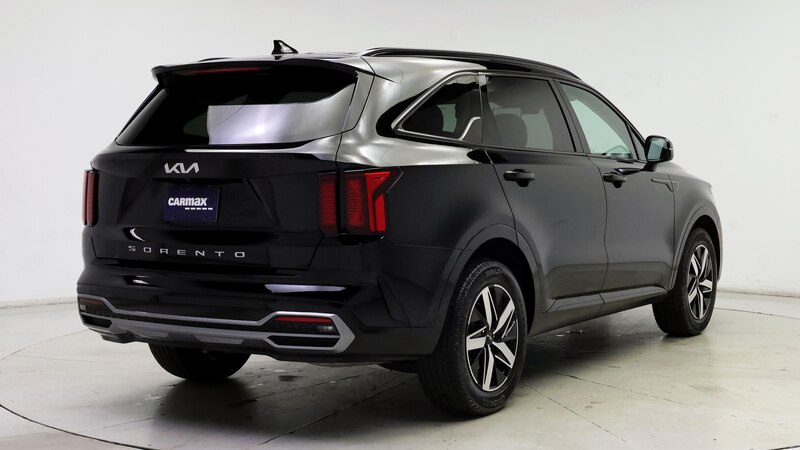 2022 Kia Sorento S 8