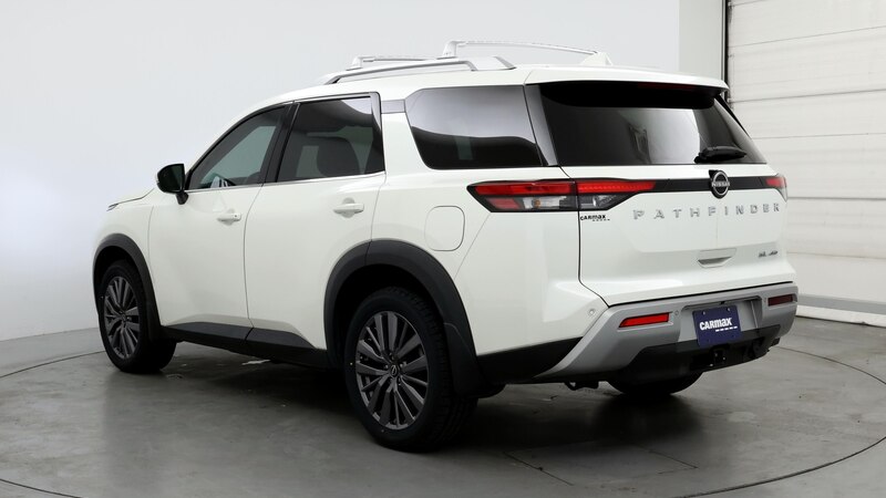 2023 Nissan Pathfinder SL 2