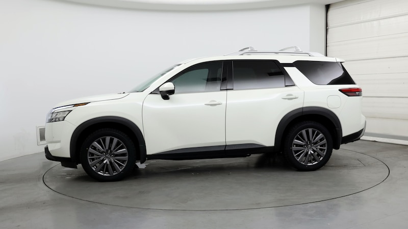 2023 Nissan Pathfinder SL 3