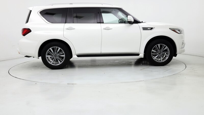 2021 INFINITI QX80 Luxe 7