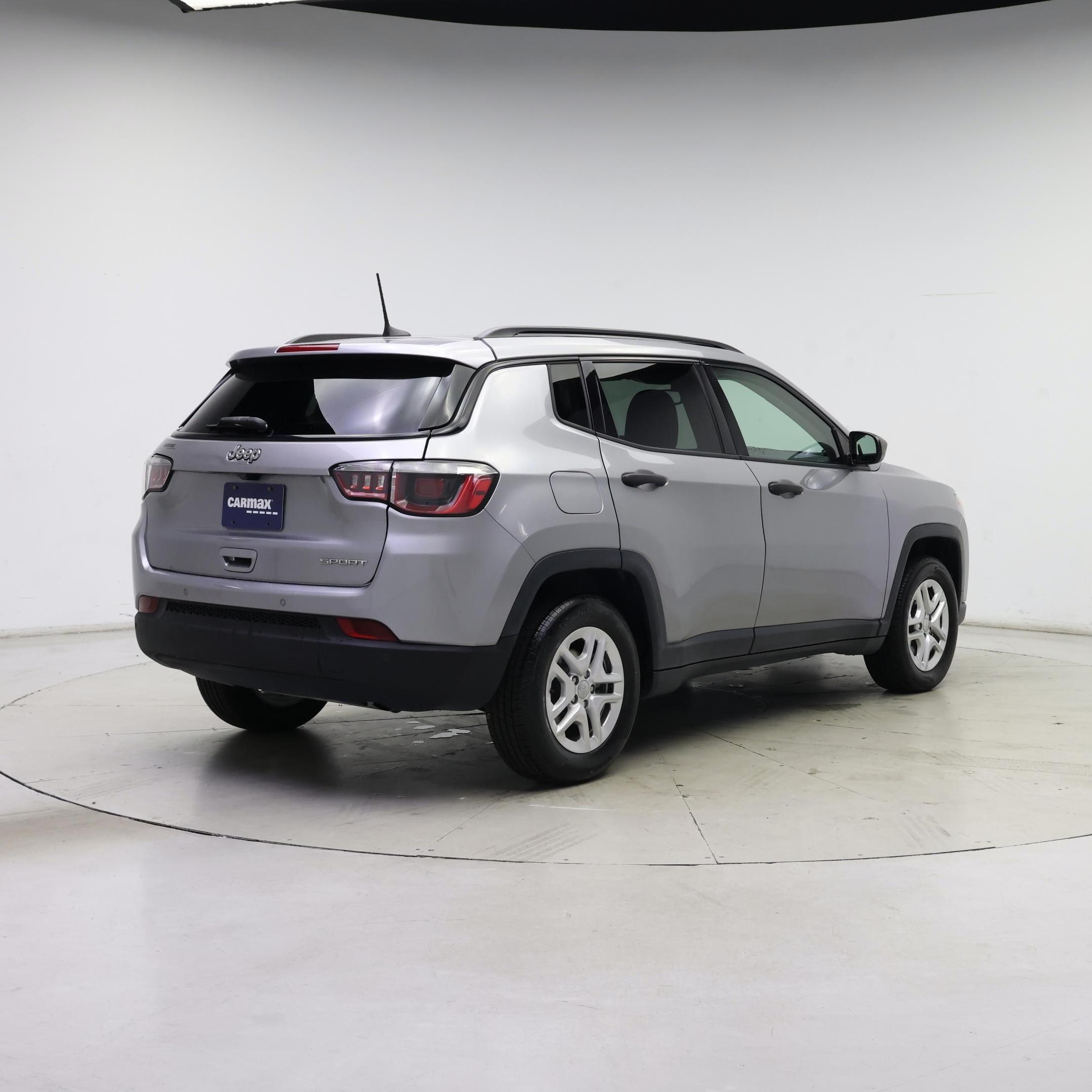 Thumbnail: 2018 Jeep Compass - 8