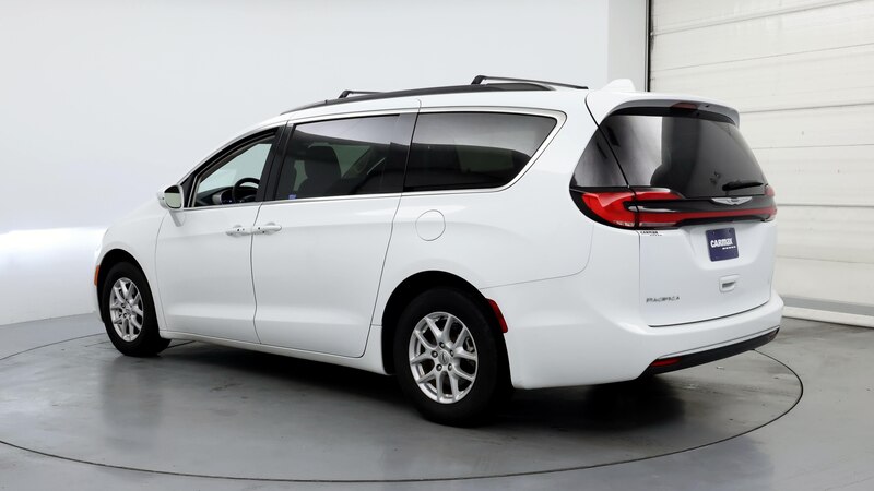 2022 Chrysler Pacifica Touring L 2