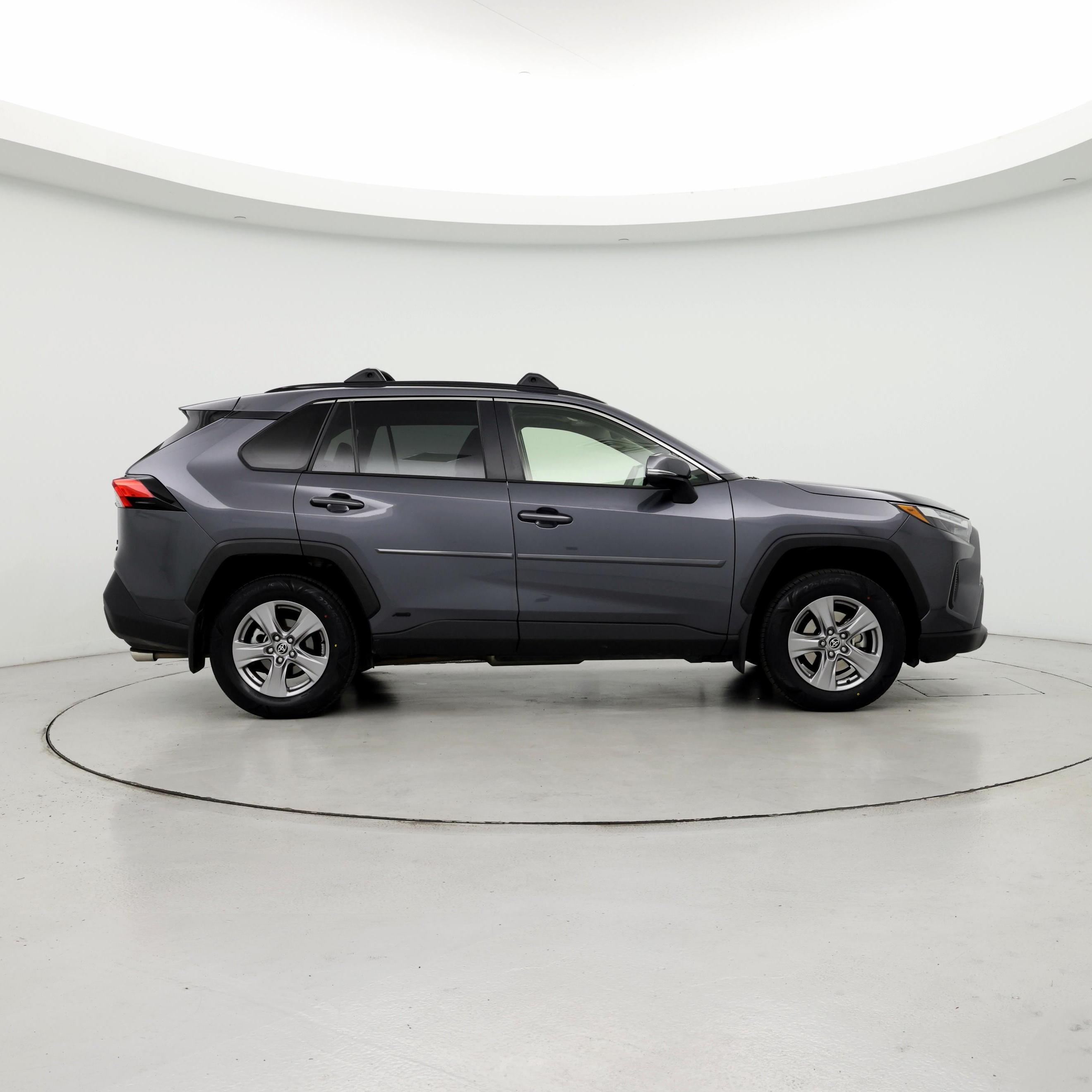 Thumbnail: 2022 Toyota RAV4 - 7