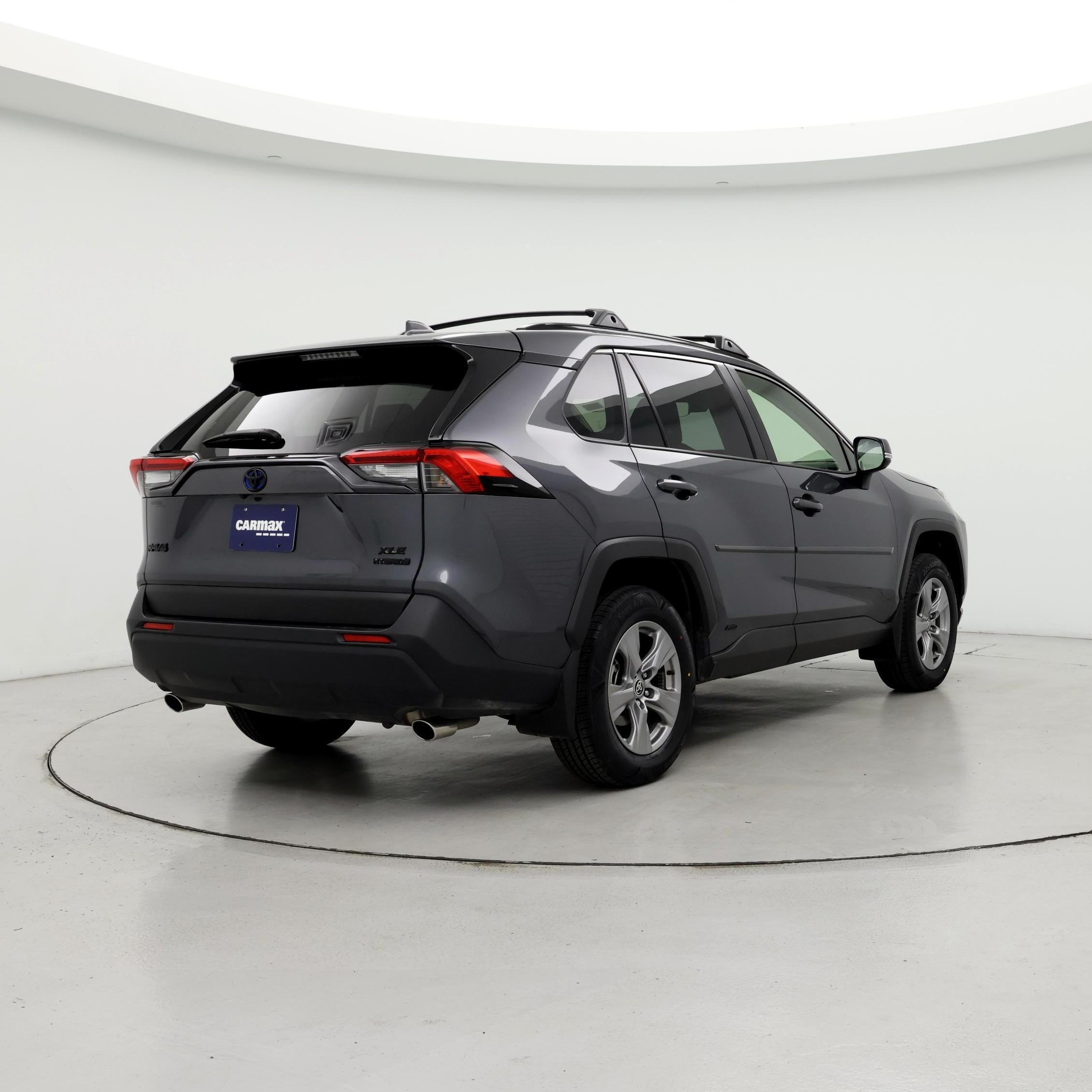 Thumbnail: 2022 Toyota RAV4 - 8