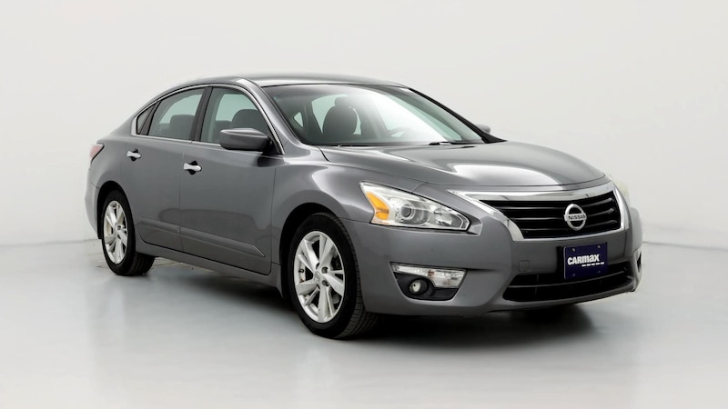 2015 Nissan Altima SV Hero Image