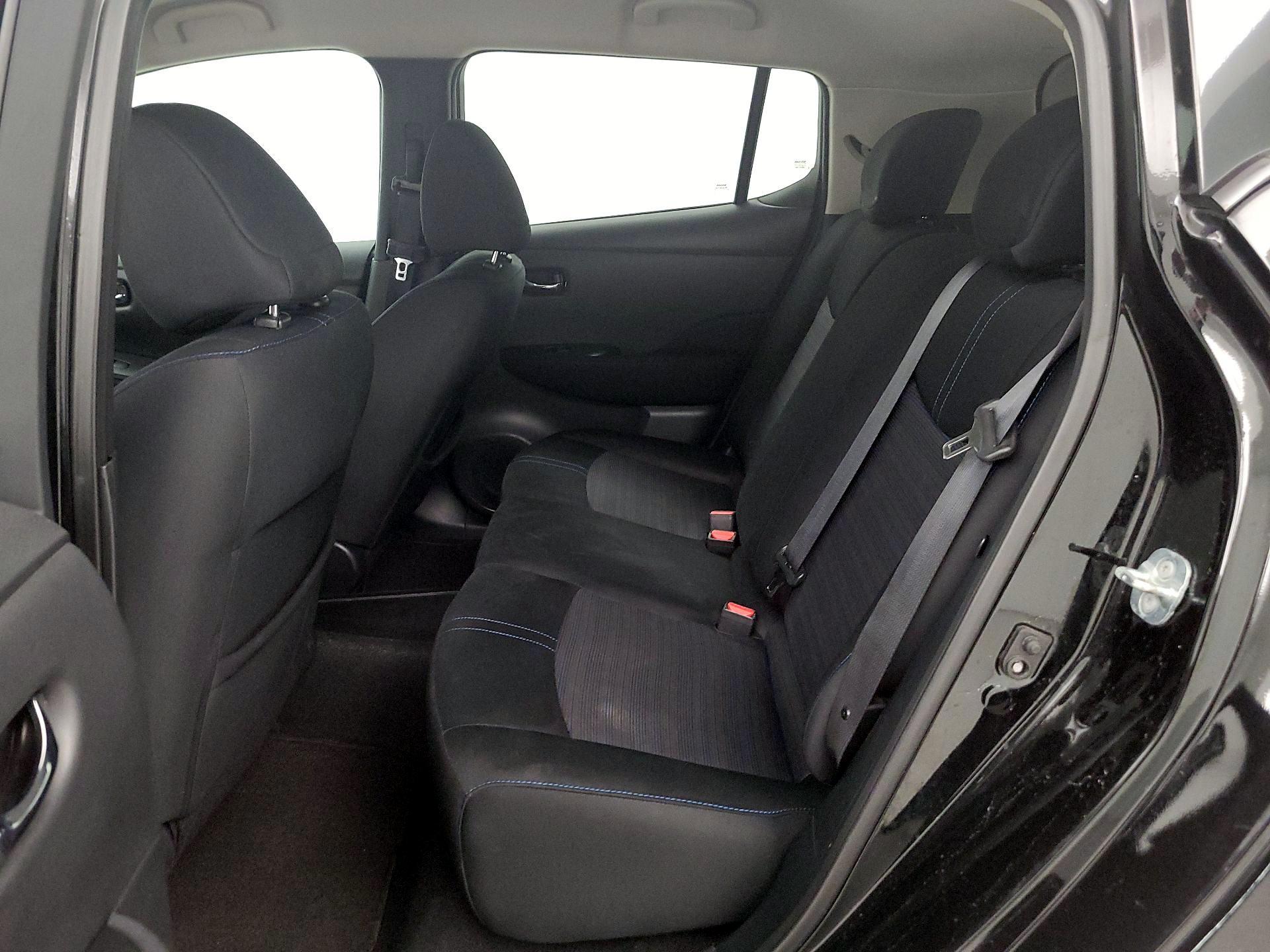 Thumbnail: 2019 Nissan Leaf - 19