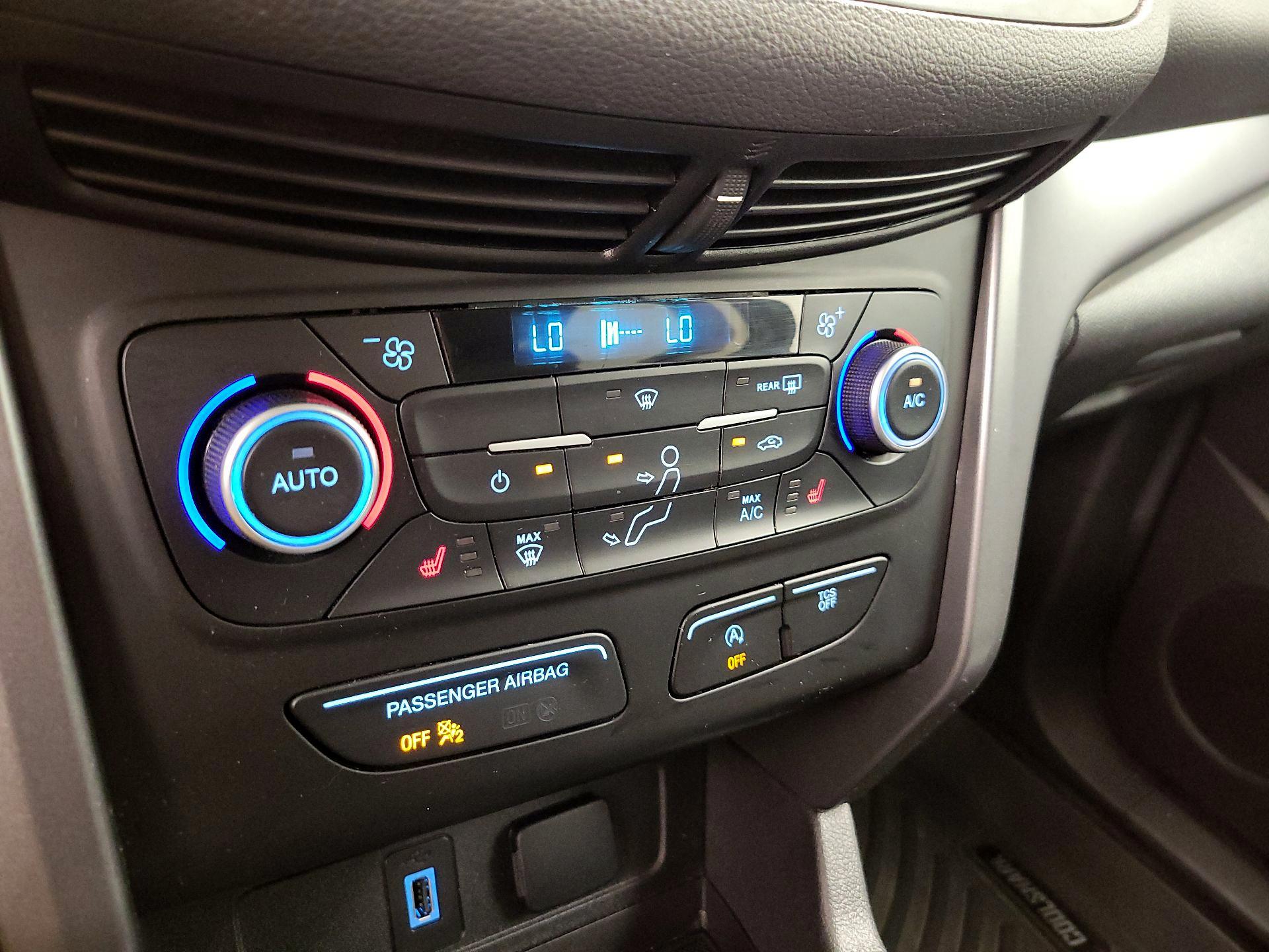 Thumbnail: 2018 Ford Escape - 16