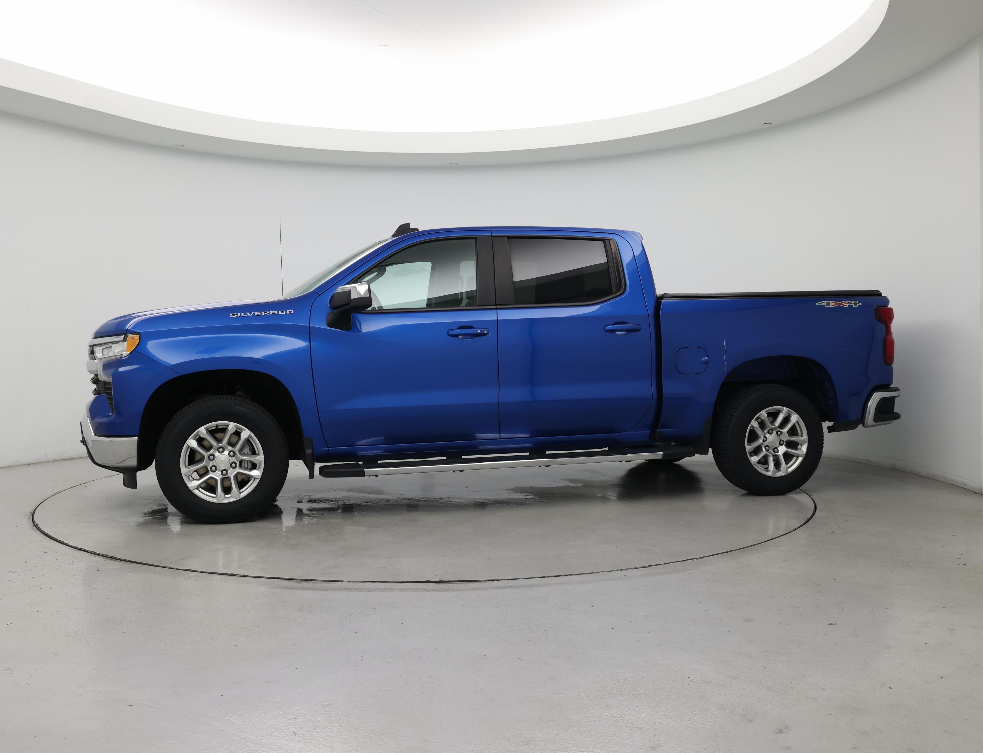 Thumbnail: 2022 Chevrolet Silverado 1500 - 3