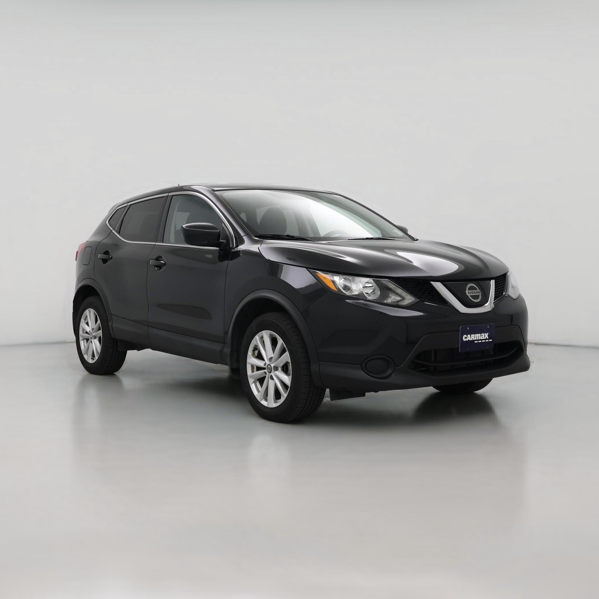 Thumbnail: 2019 Nissan Rogue Sport - 1