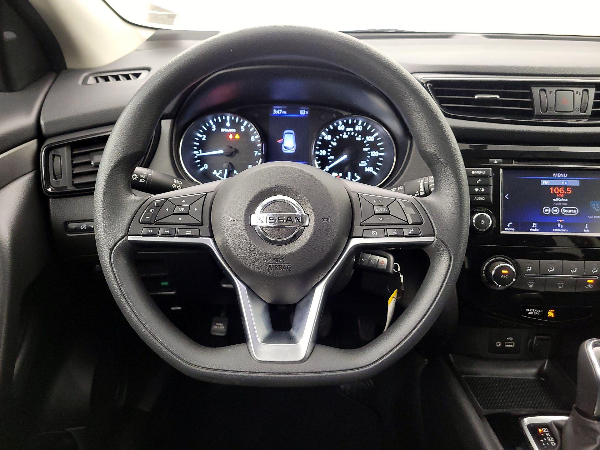 Thumbnail: 2019 Nissan Rogue Sport - 10