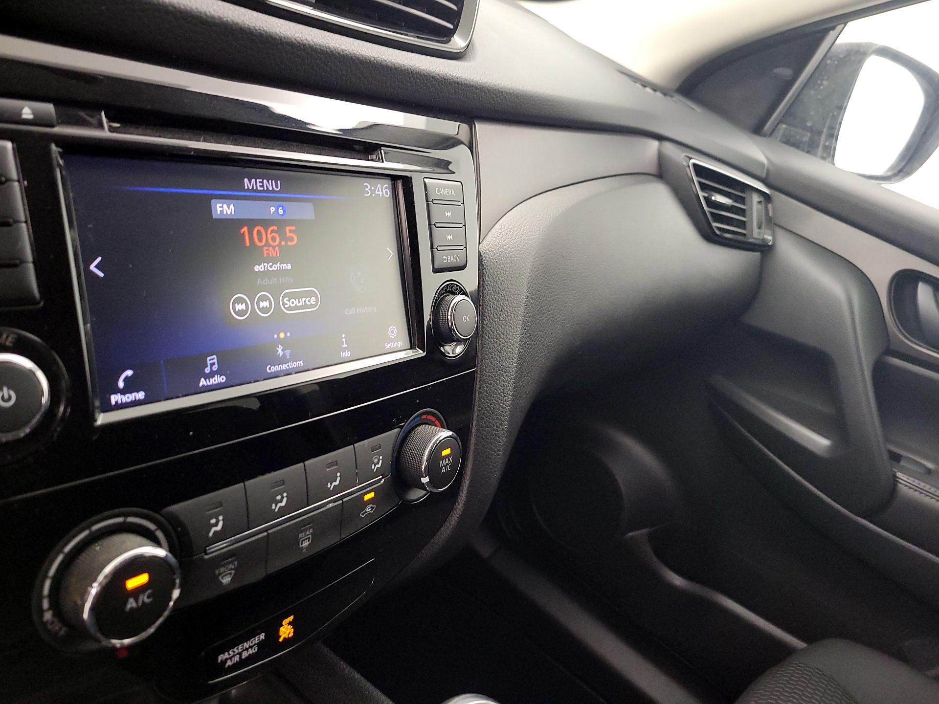 Thumbnail: 2019 Nissan Rogue Sport - 15