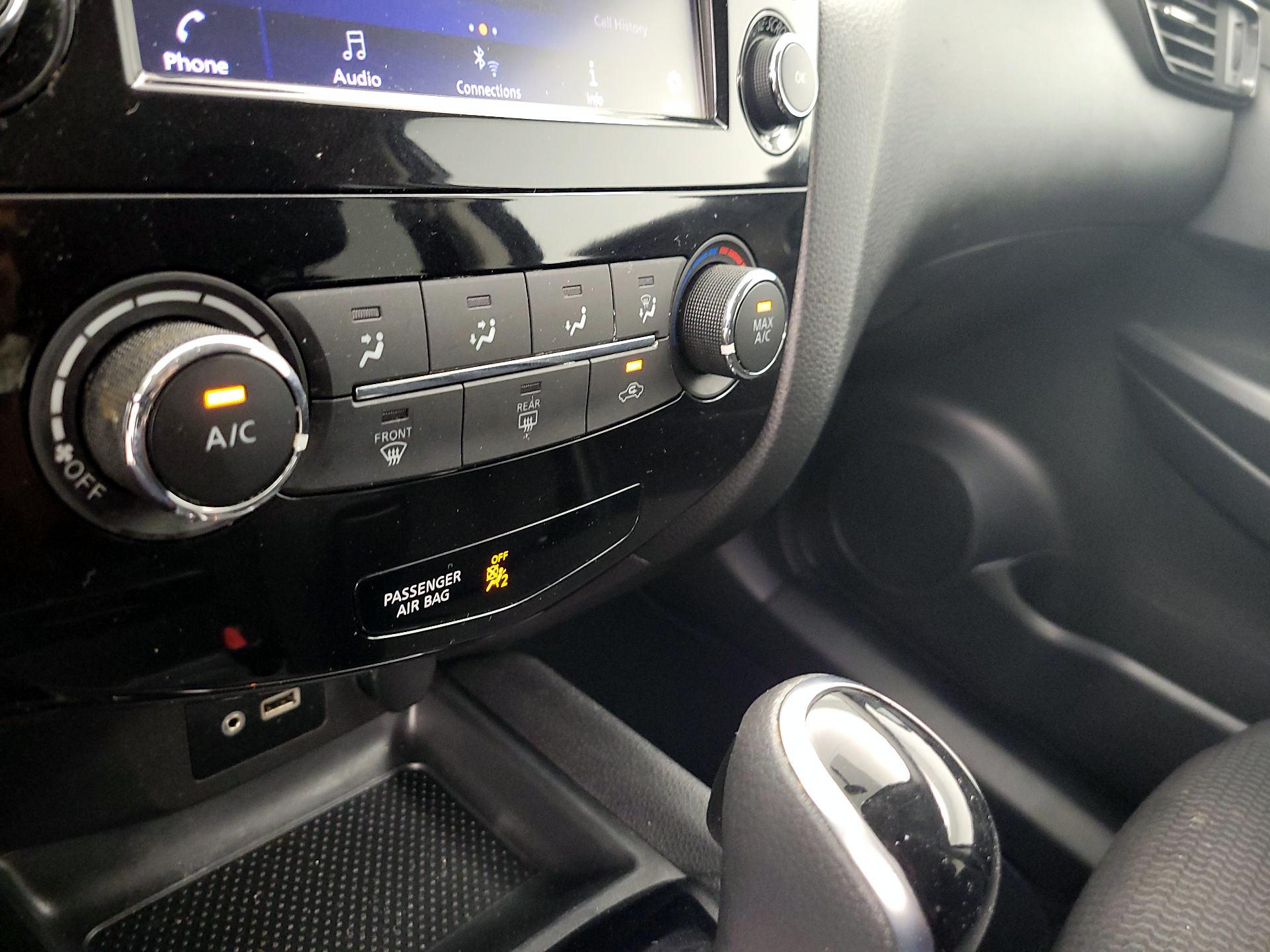 Thumbnail: 2019 Nissan Rogue Sport - 16