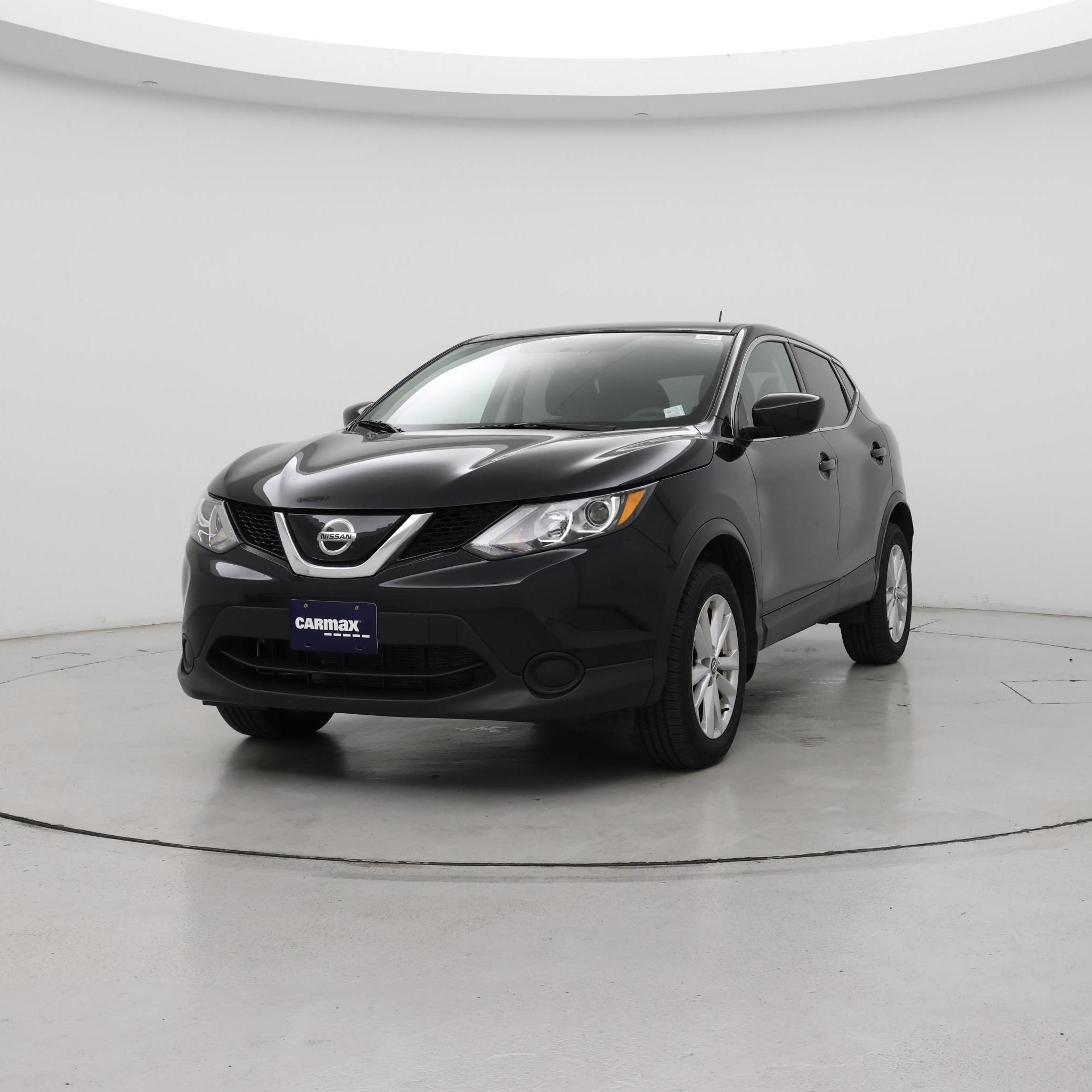 Thumbnail: 2019 Nissan Rogue Sport - 4