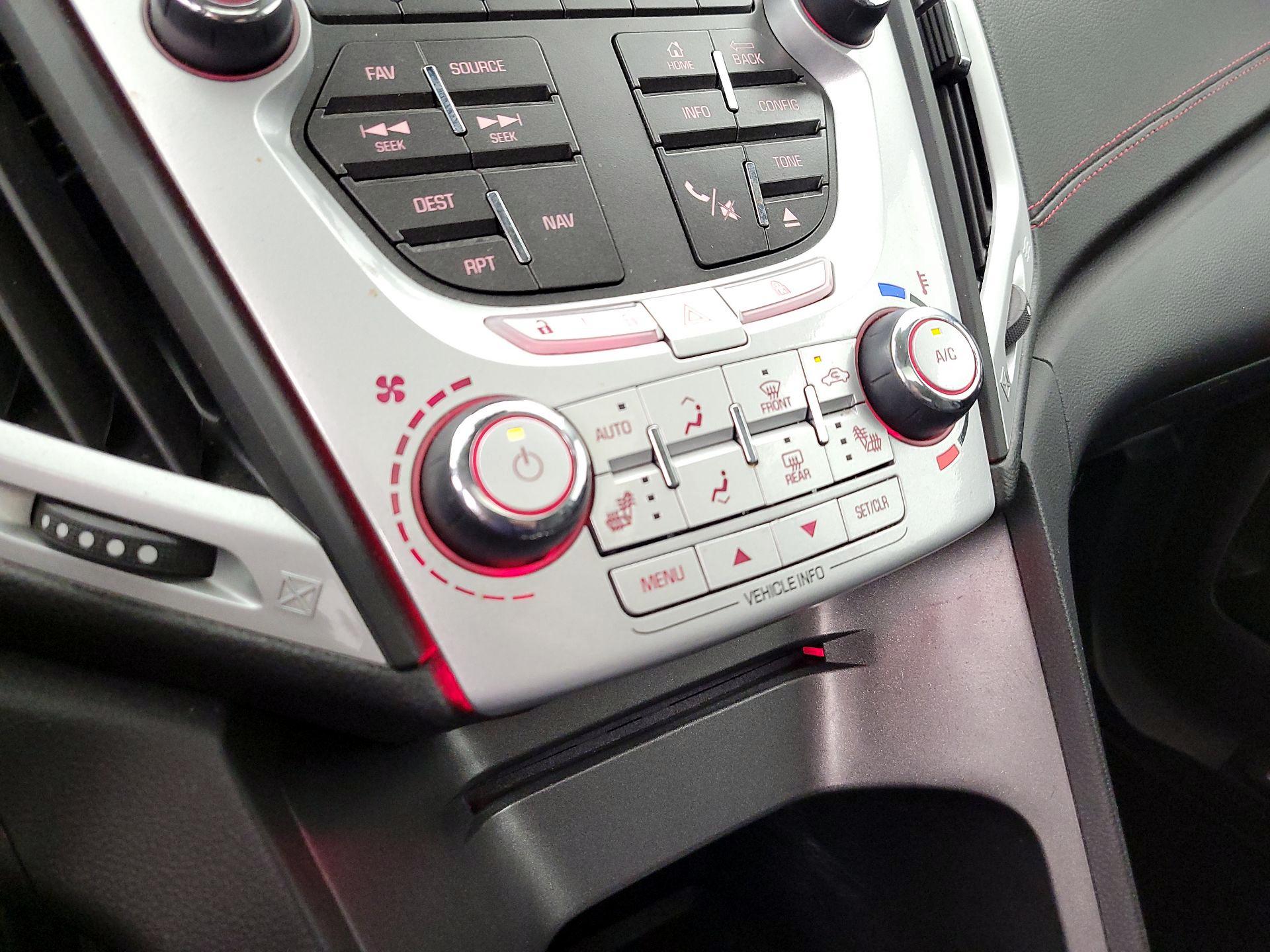 Thumbnail: 2015 GMC Terrain - 16