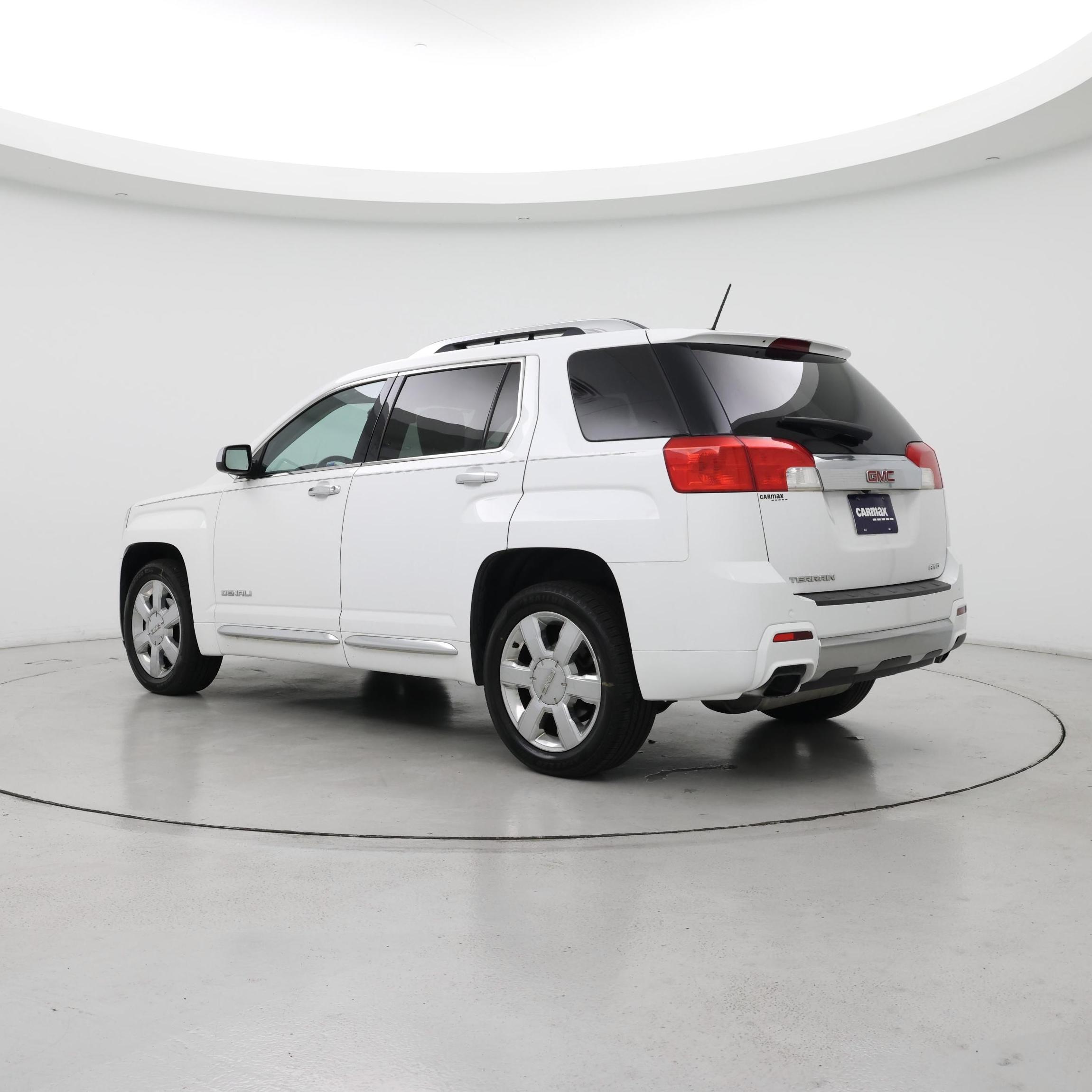 Thumbnail: 2015 GMC Terrain - 2