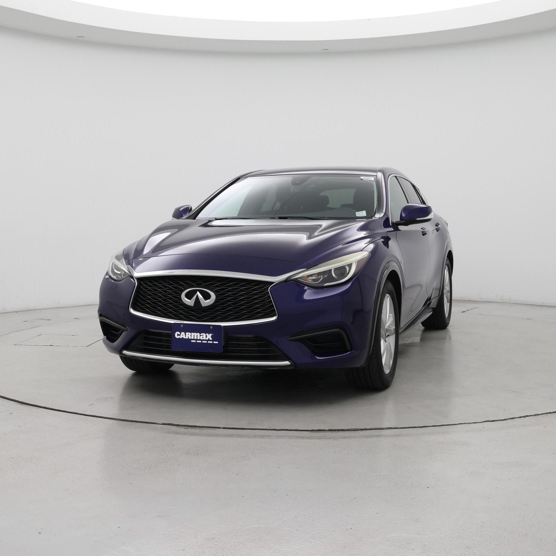 Thumbnail: 2017 INFINITI QX30 - 4