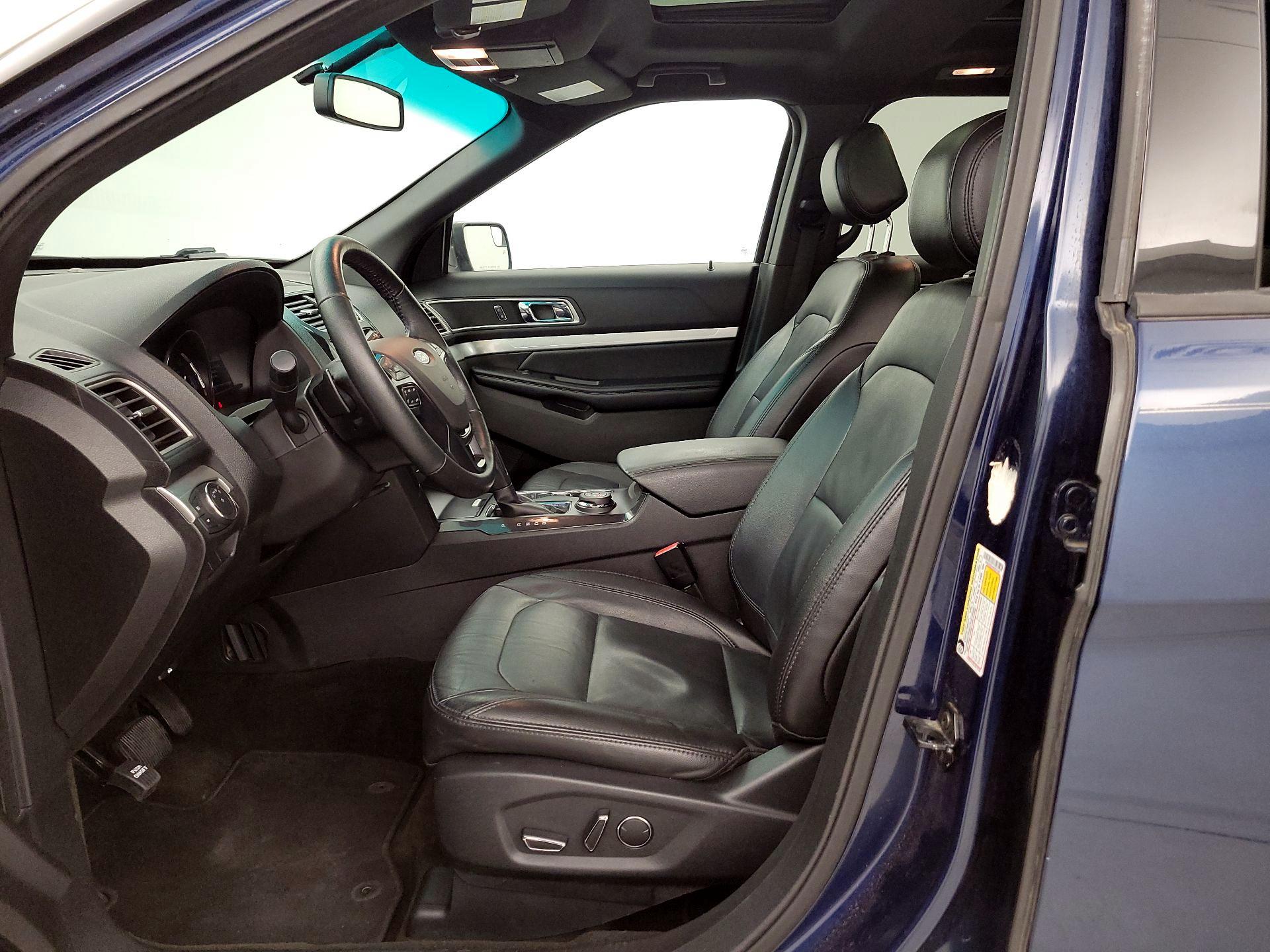 Thumbnail: 2017 Ford Explorer - 11