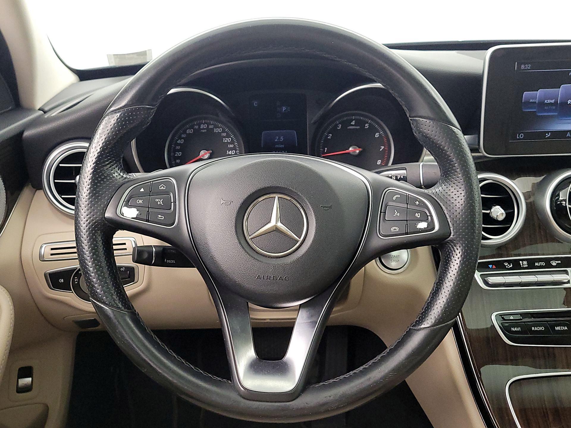 Thumbnail: 2015 Mercedes-Benz C-Class - 10