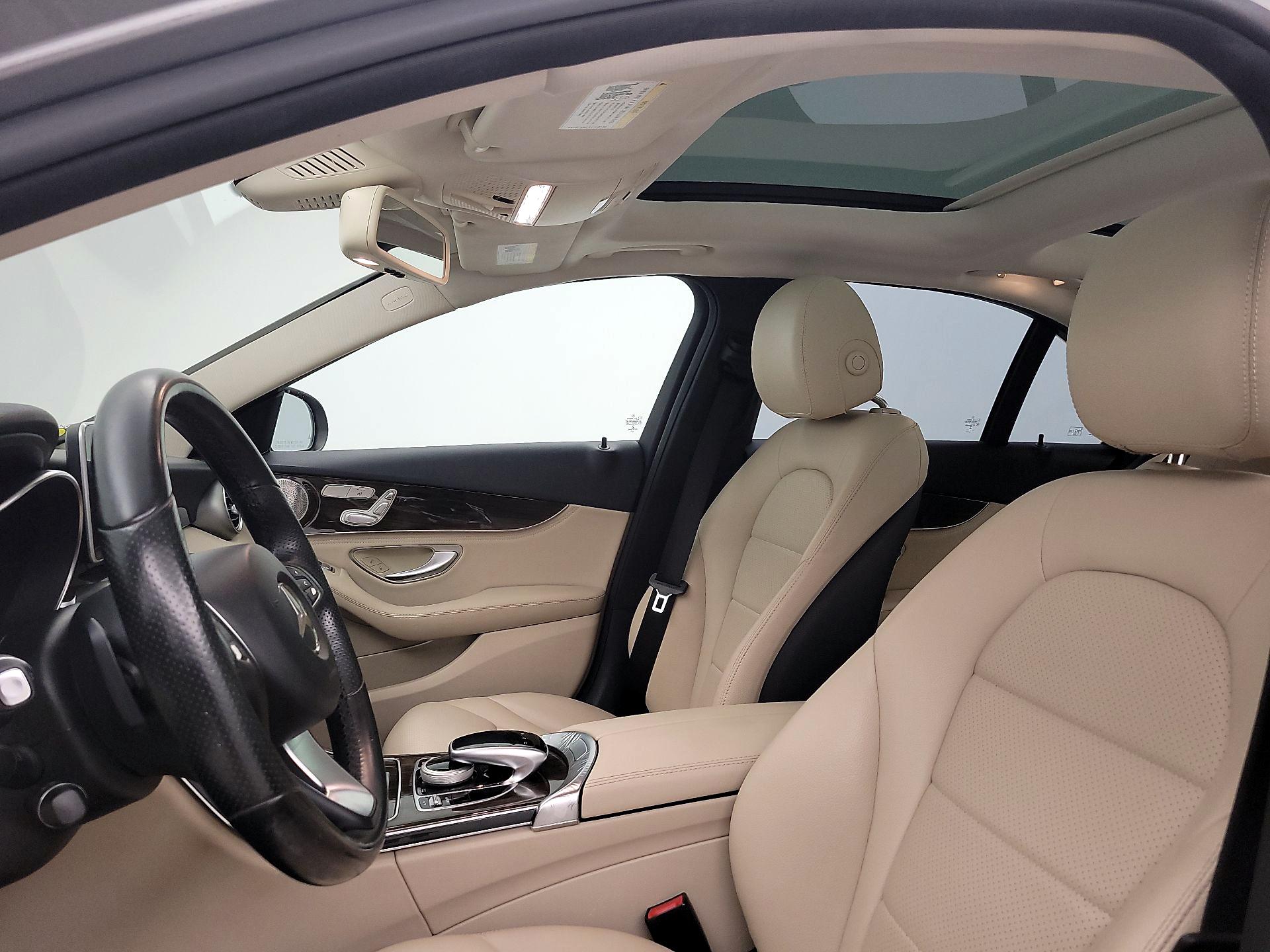 Thumbnail: 2015 Mercedes-Benz C-Class - 20