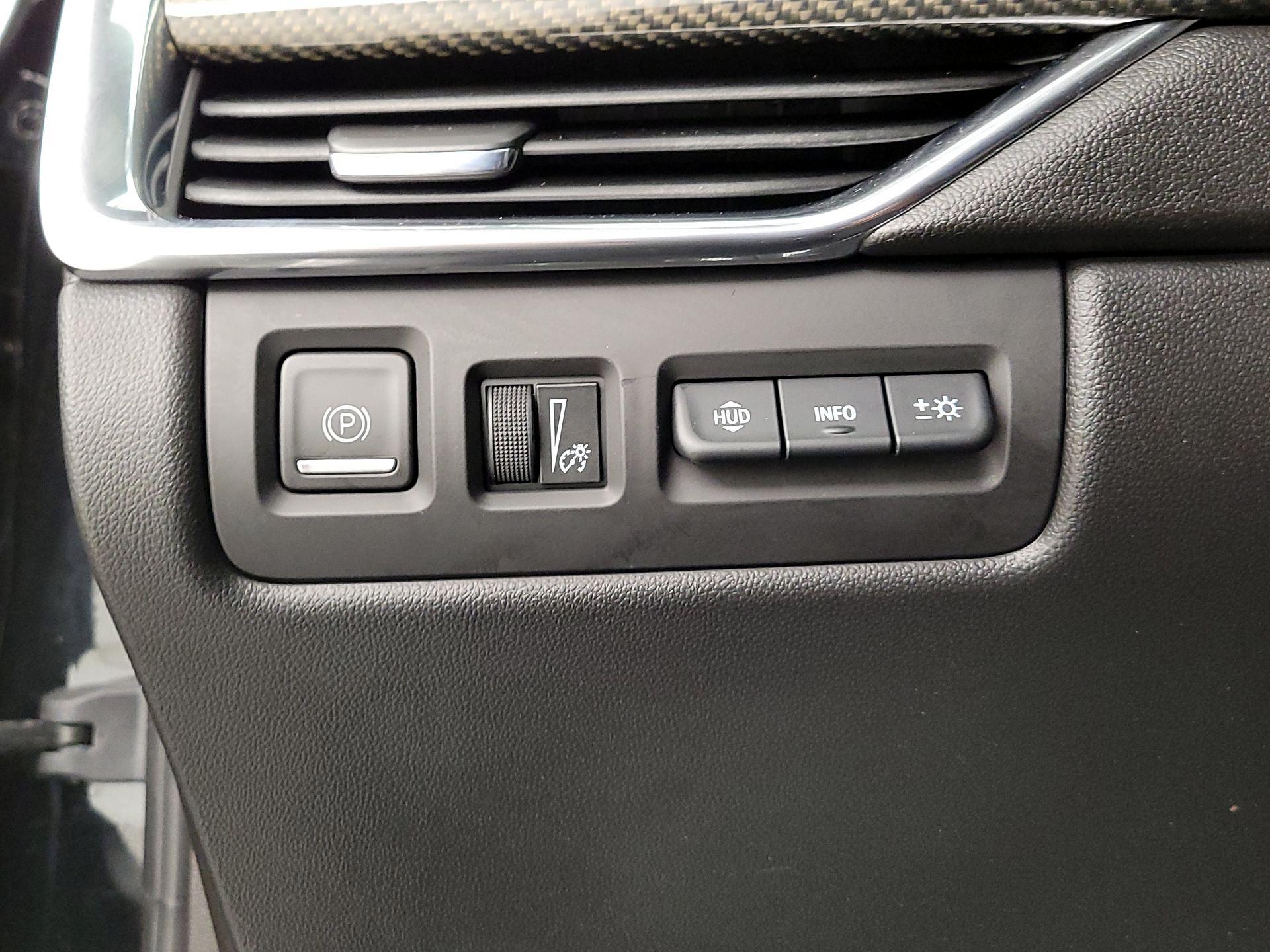 Thumbnail: 2020 Cadillac XT4 - 13
