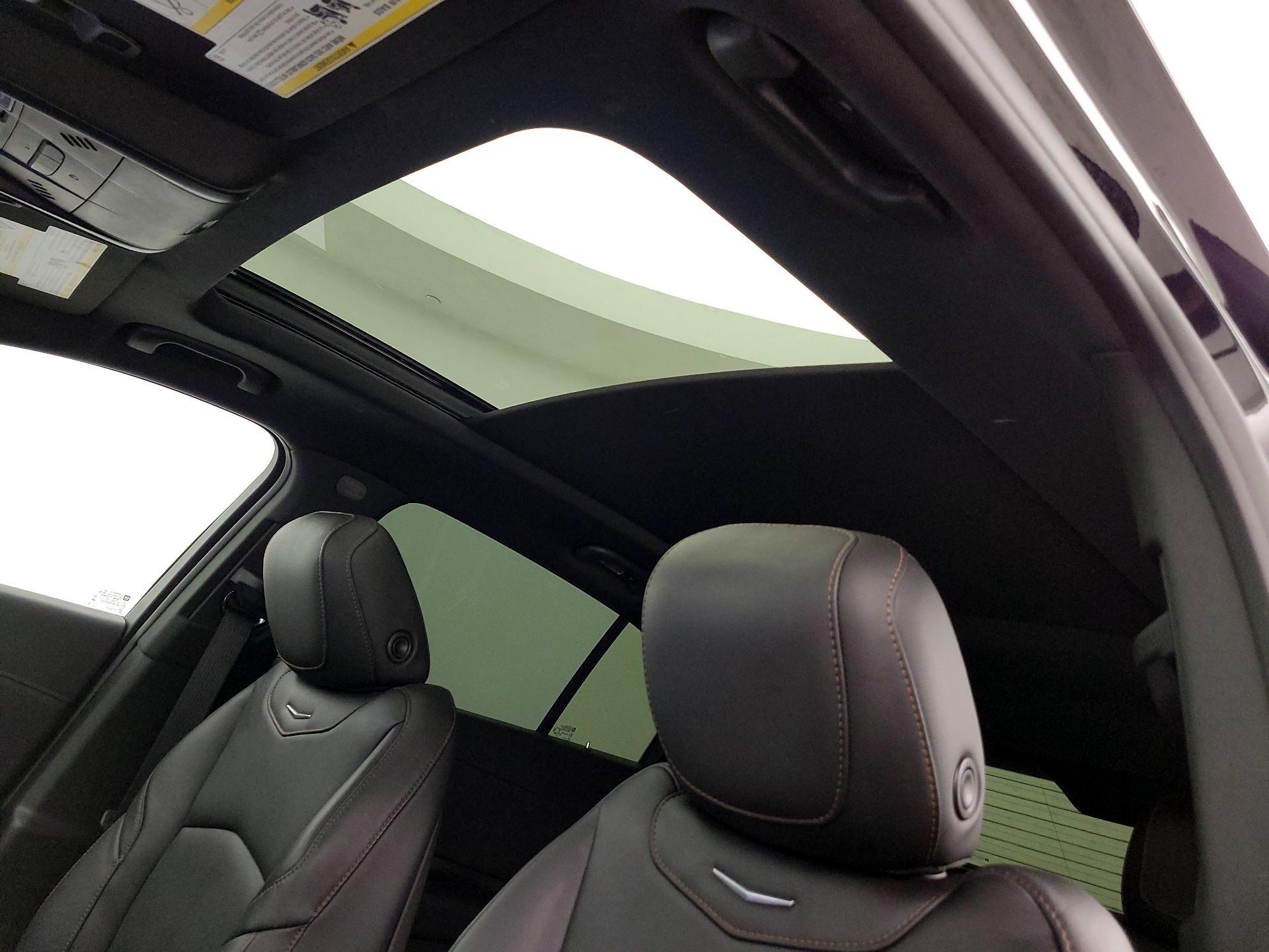 Thumbnail: 2020 Cadillac XT4 - 20