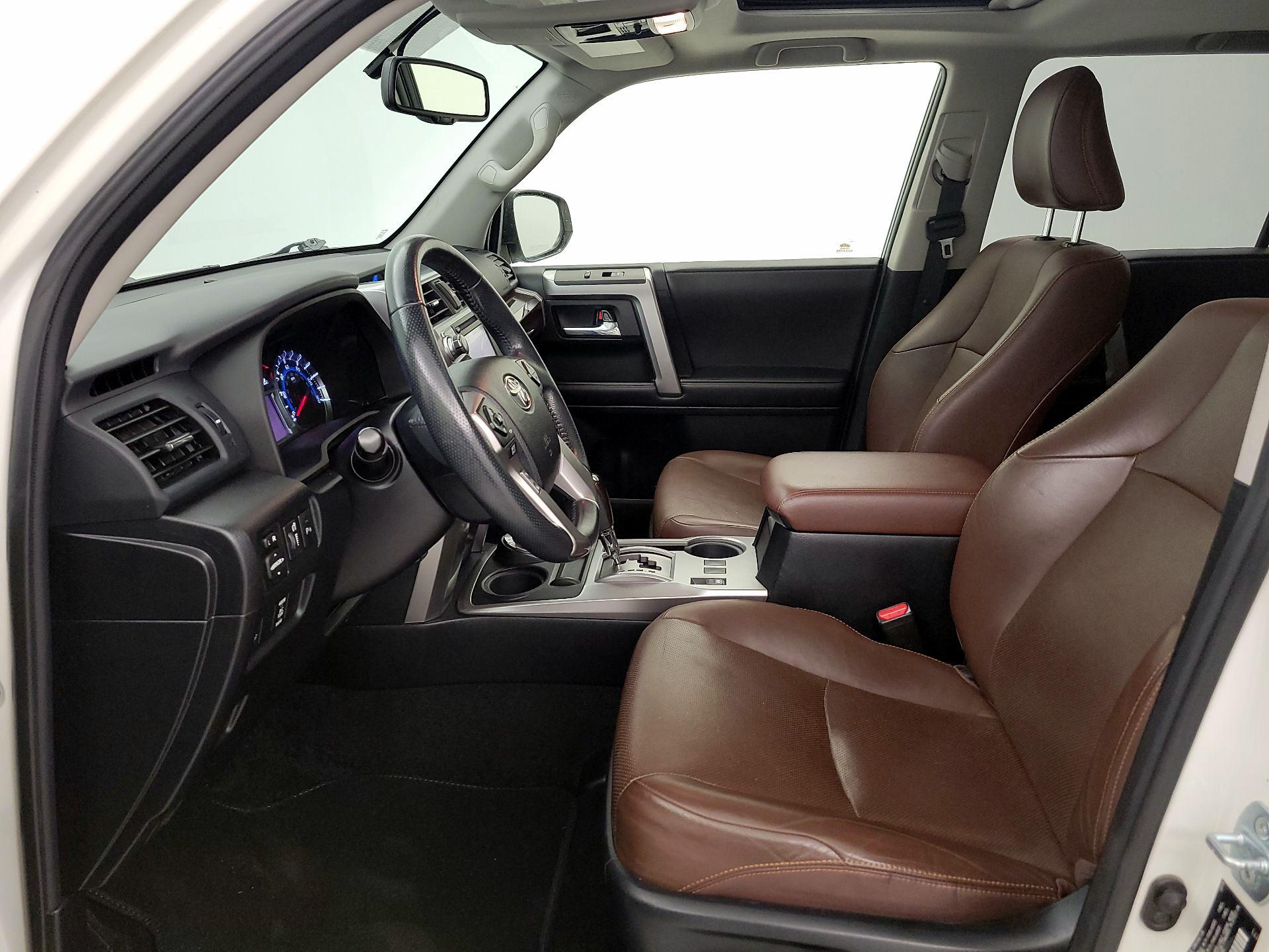 Thumbnail: 2016 Toyota 4Runner - 11