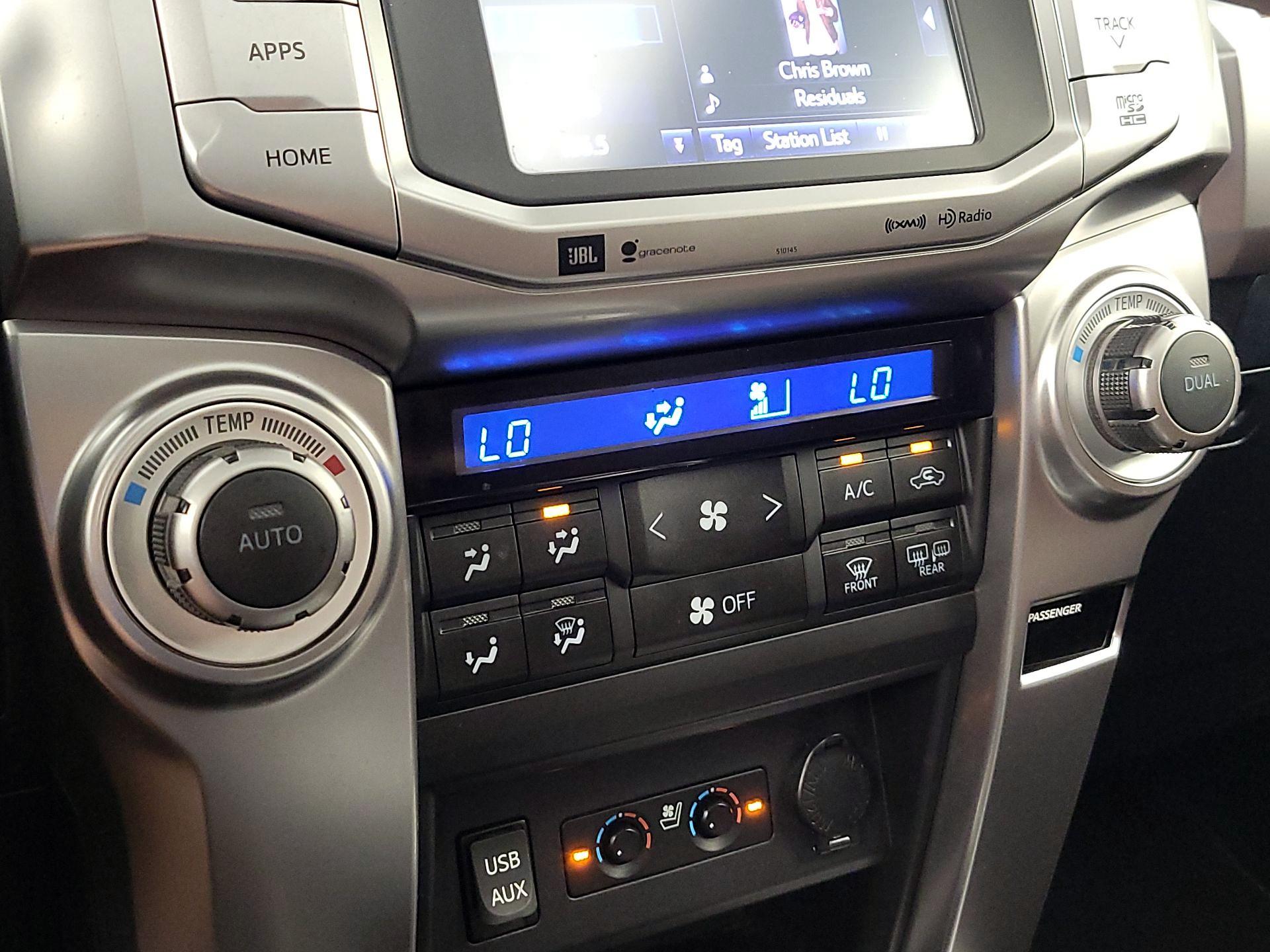 Thumbnail: 2016 Toyota 4Runner - 17